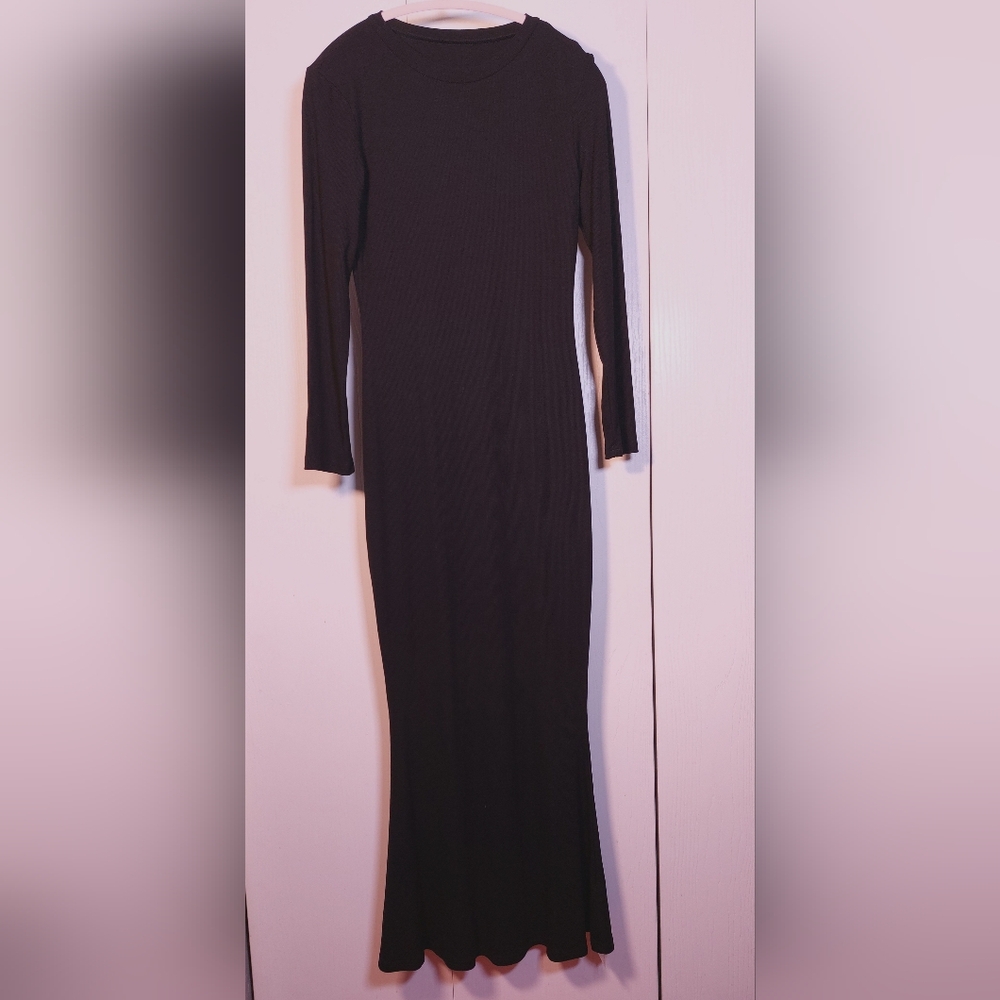Black NWT Ribbed Knit Maxi Dress Size Large Bodycon Glam Long Sleeve Elegant